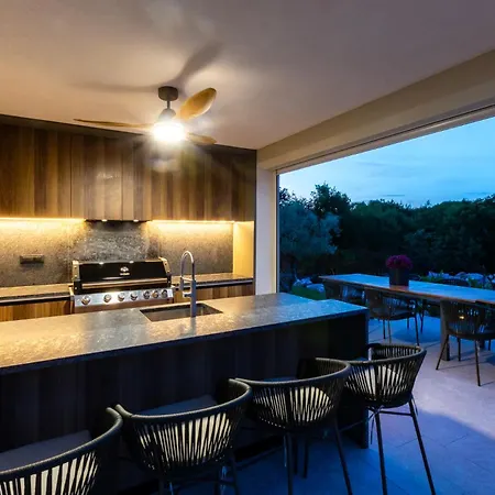 Villa Lipa Kate - Luxury On The Island Of Krk, Croatia *